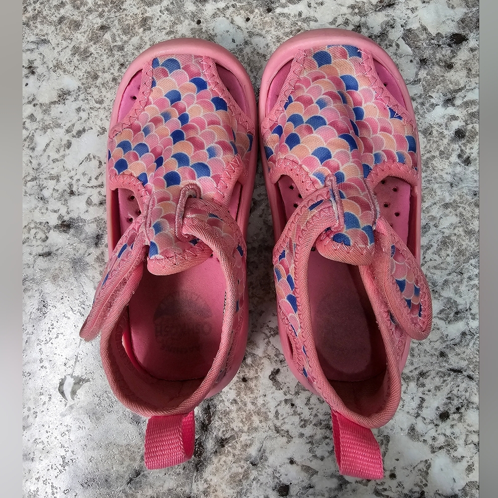 OshKosh B'gosh Pink and Blue Water Shoes